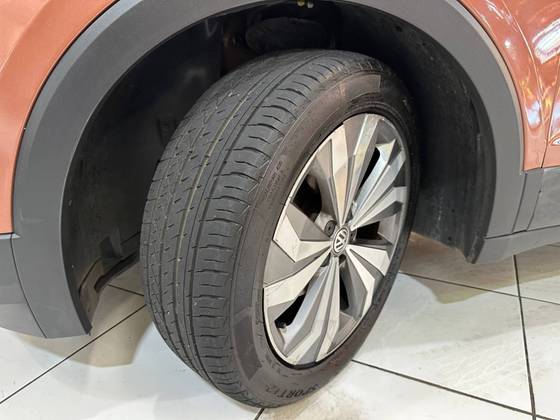 VOLKSWAGEN T-CROSS 1.4 250 TSI TOTAL FLEX HIGHLINE AUTOMÁTICO